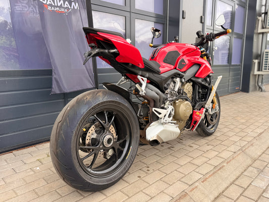 Ducati Street Fighter V4s