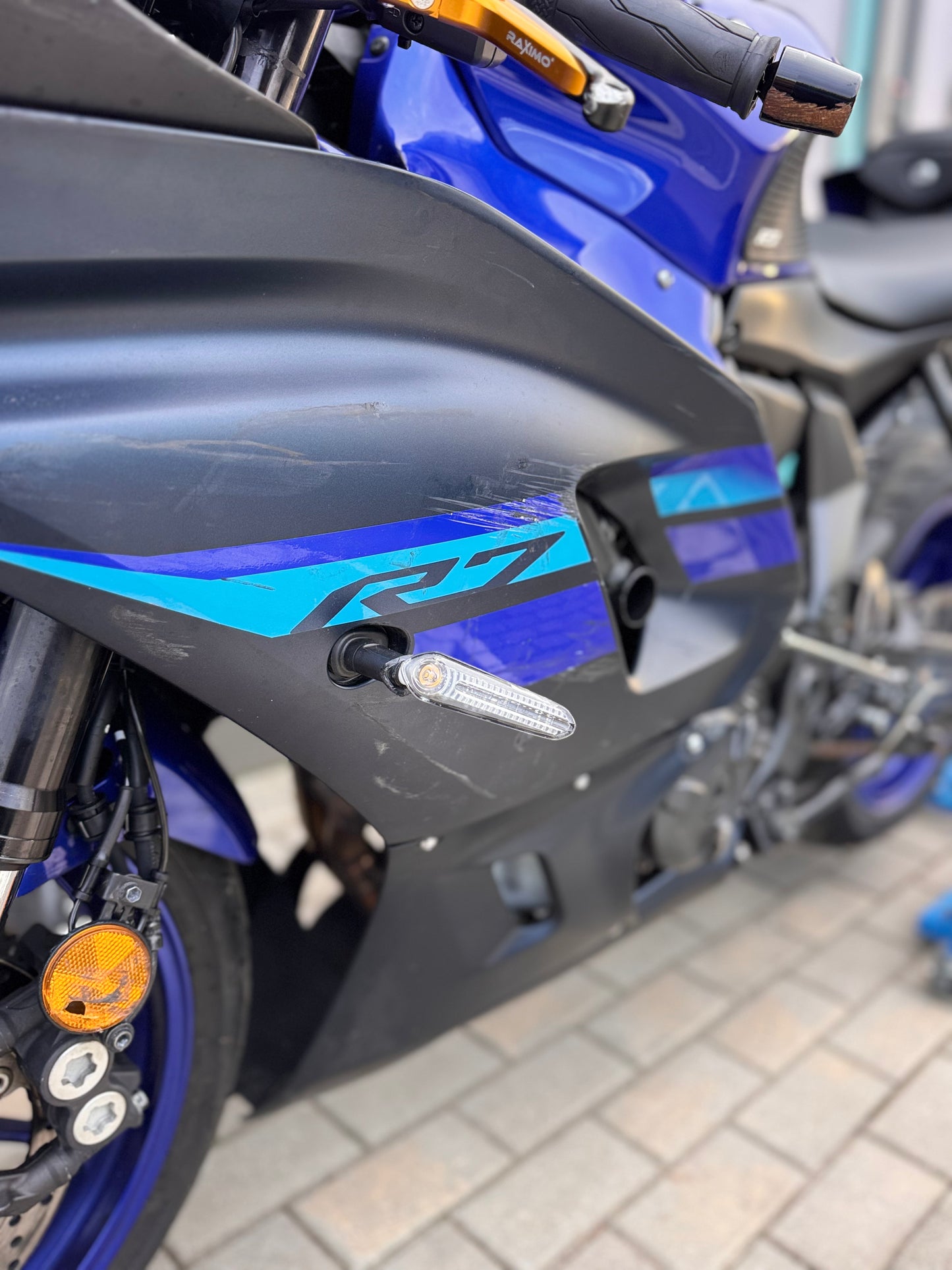 Yamaha R7