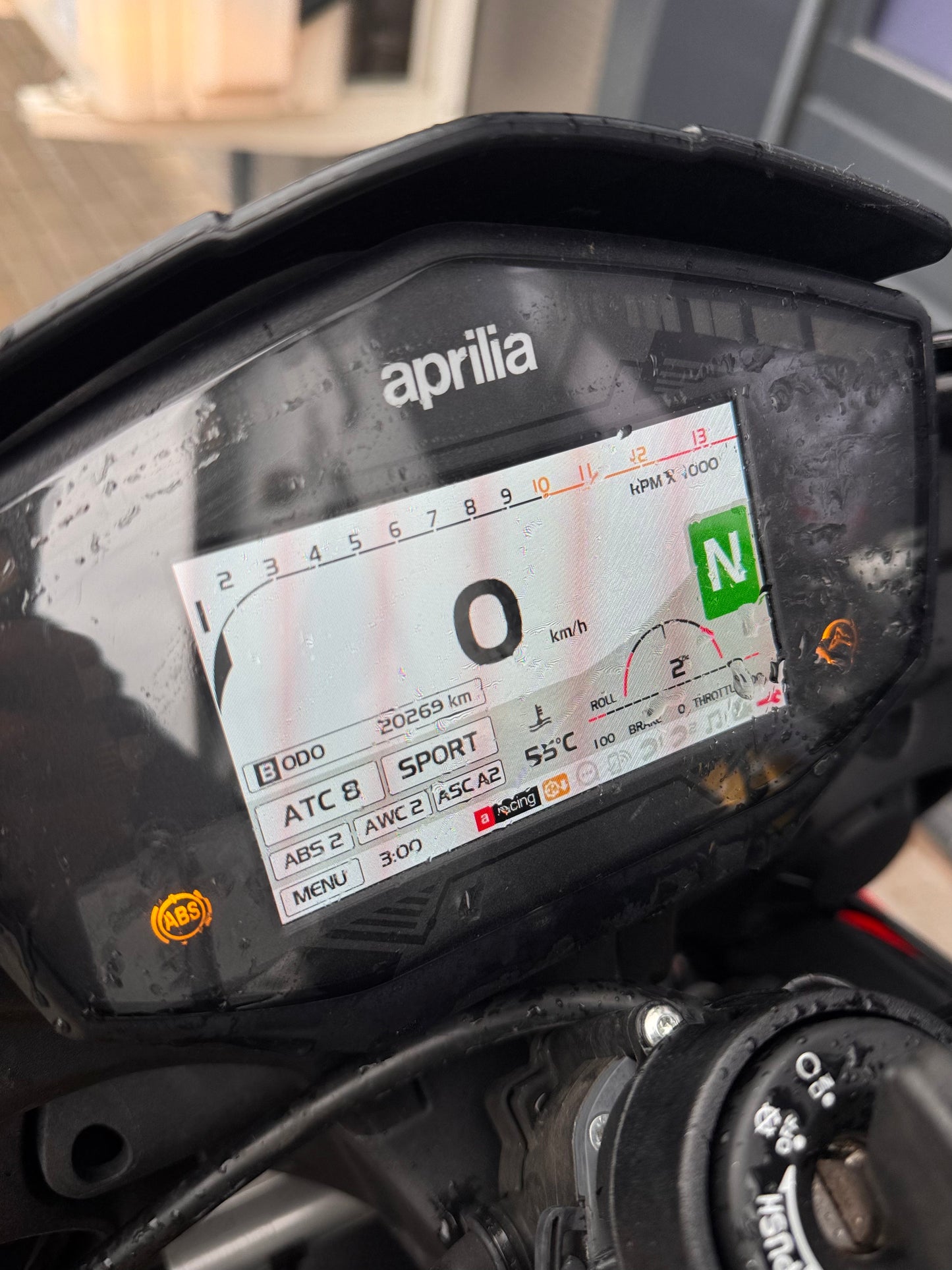 Aprilia Tuono V4 Factory