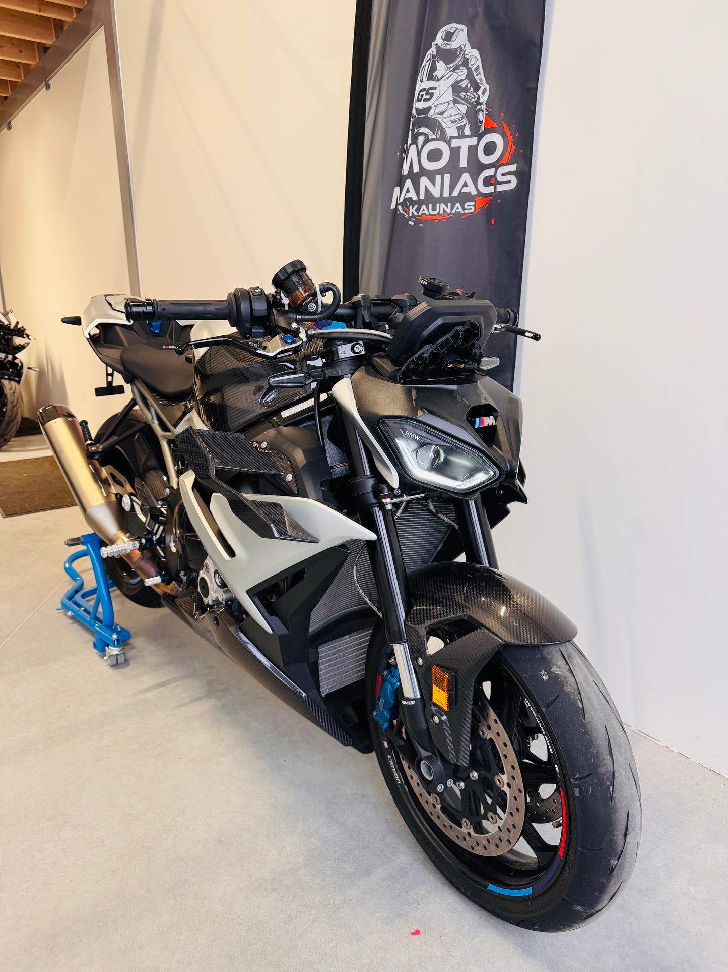 BMW M 1000 R