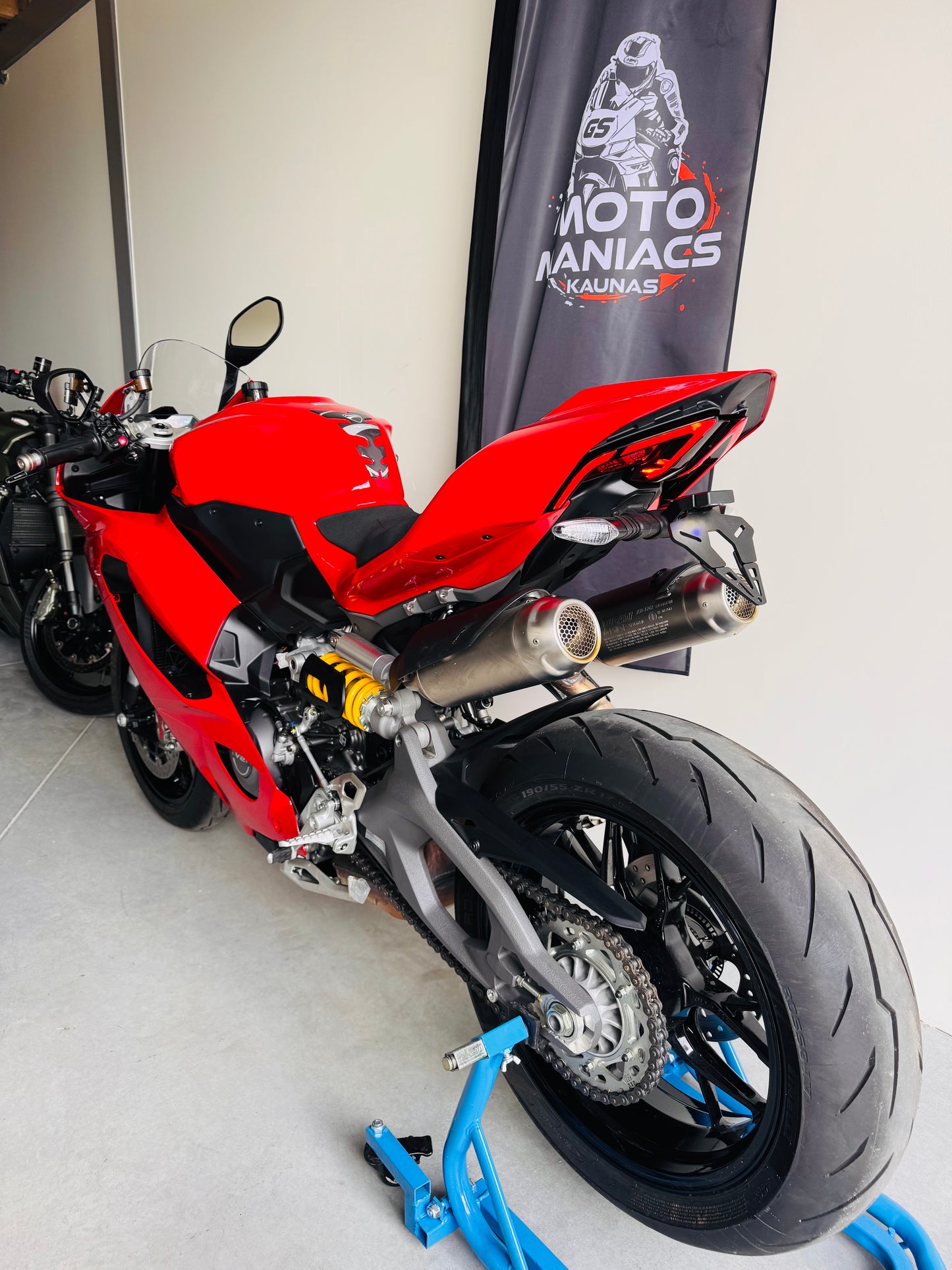 Ducati Panigale V2