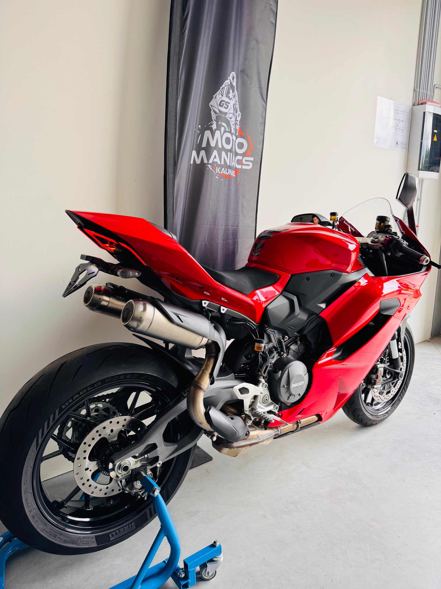 Ducati Panigale V2