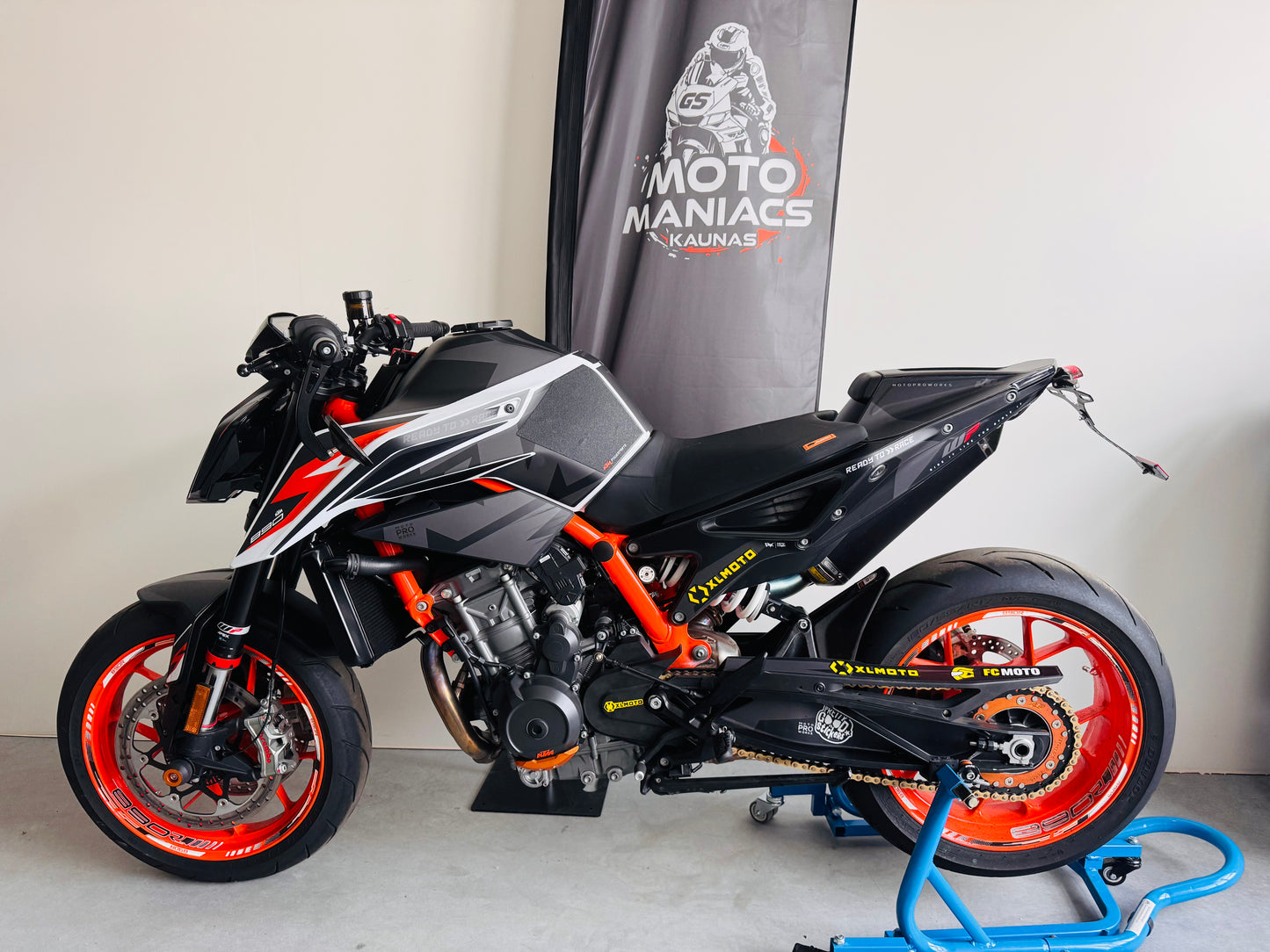 KTM Duke 890 R