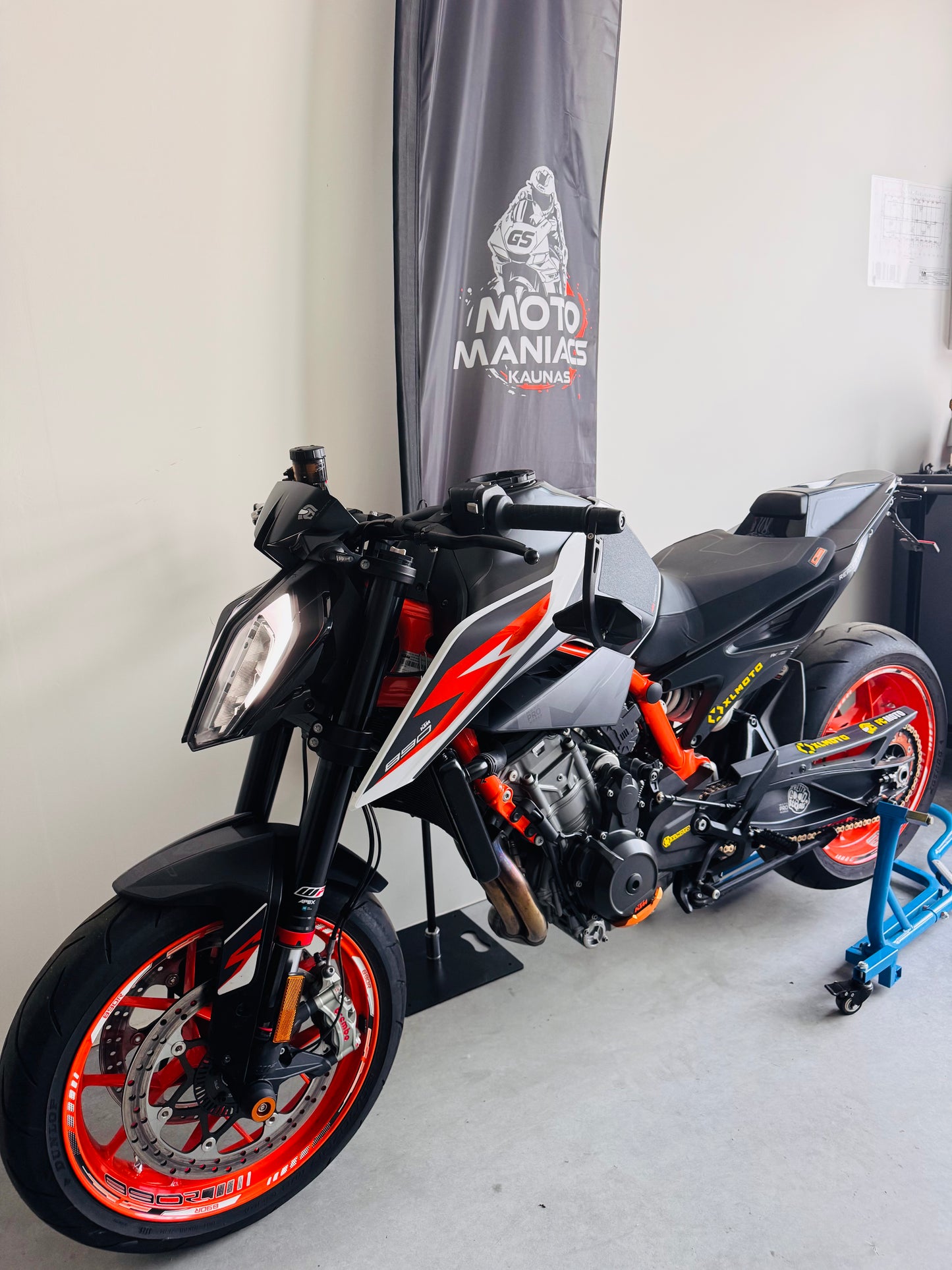 KTM Duke 890 R