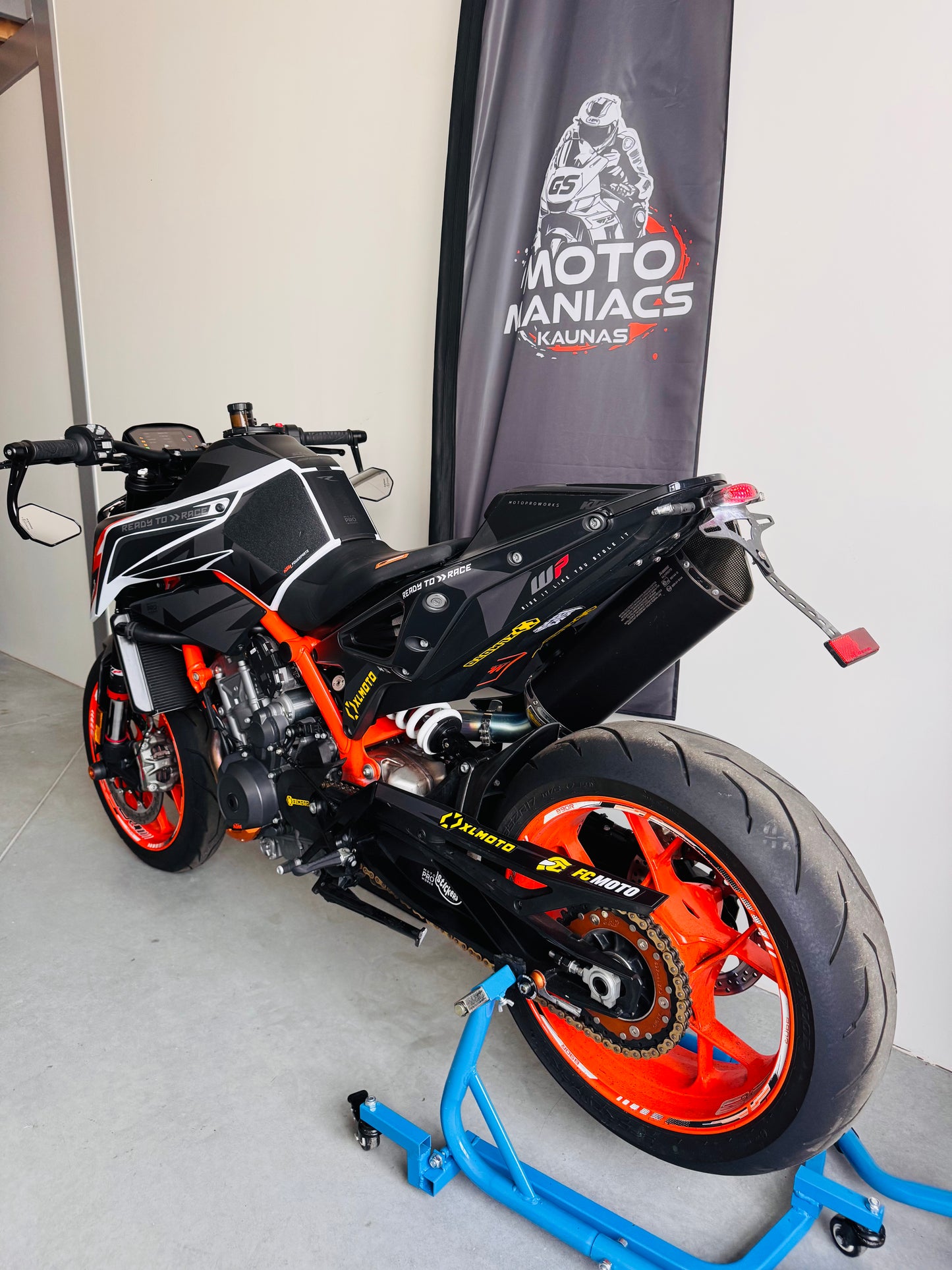 KTM Duke 890 R