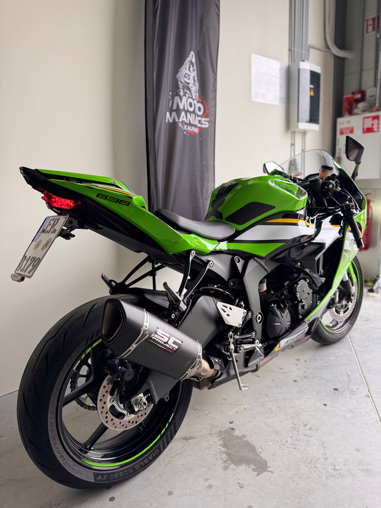 Kawasaki ZX6R