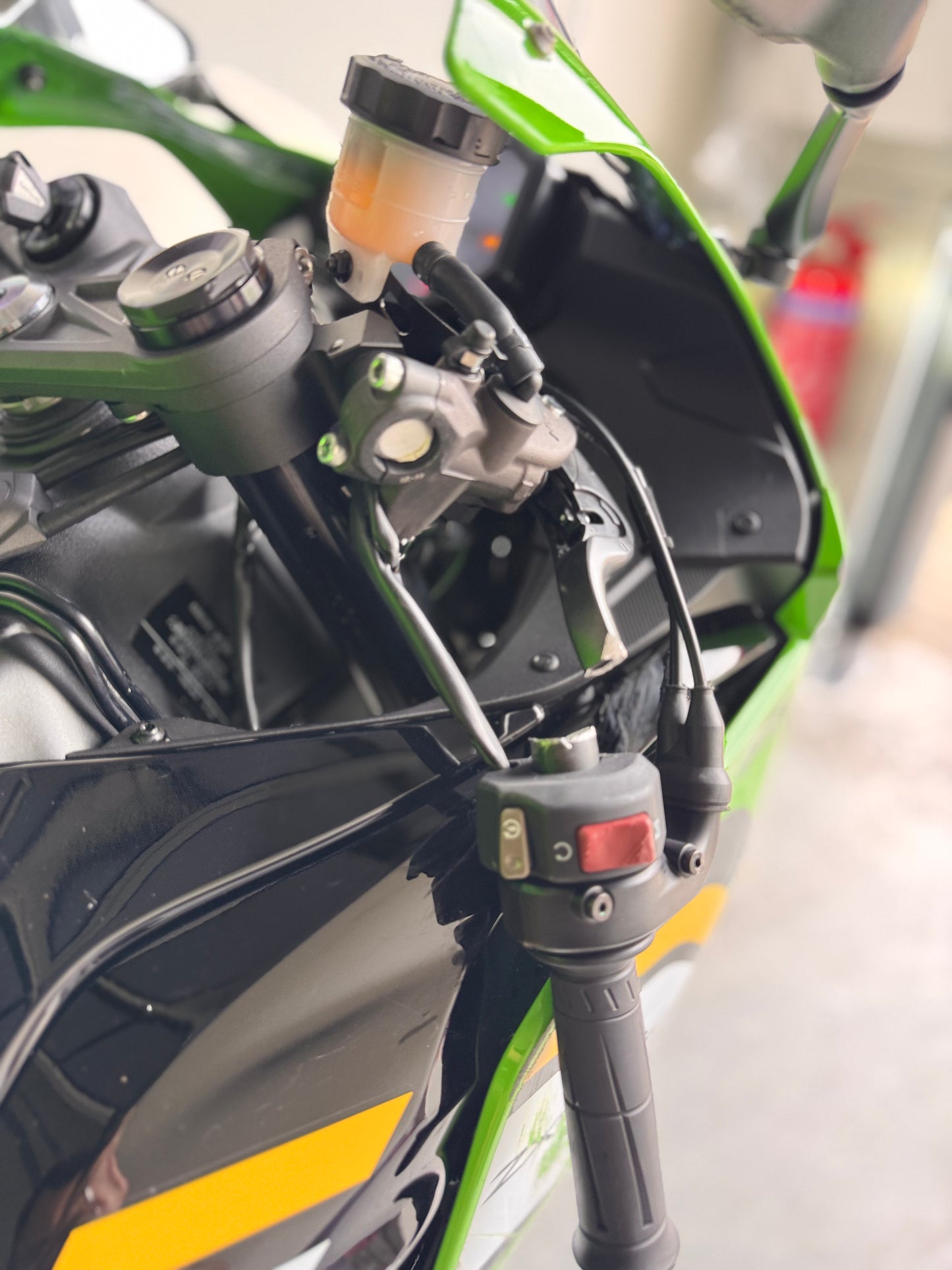 Kawasaki ZX6R