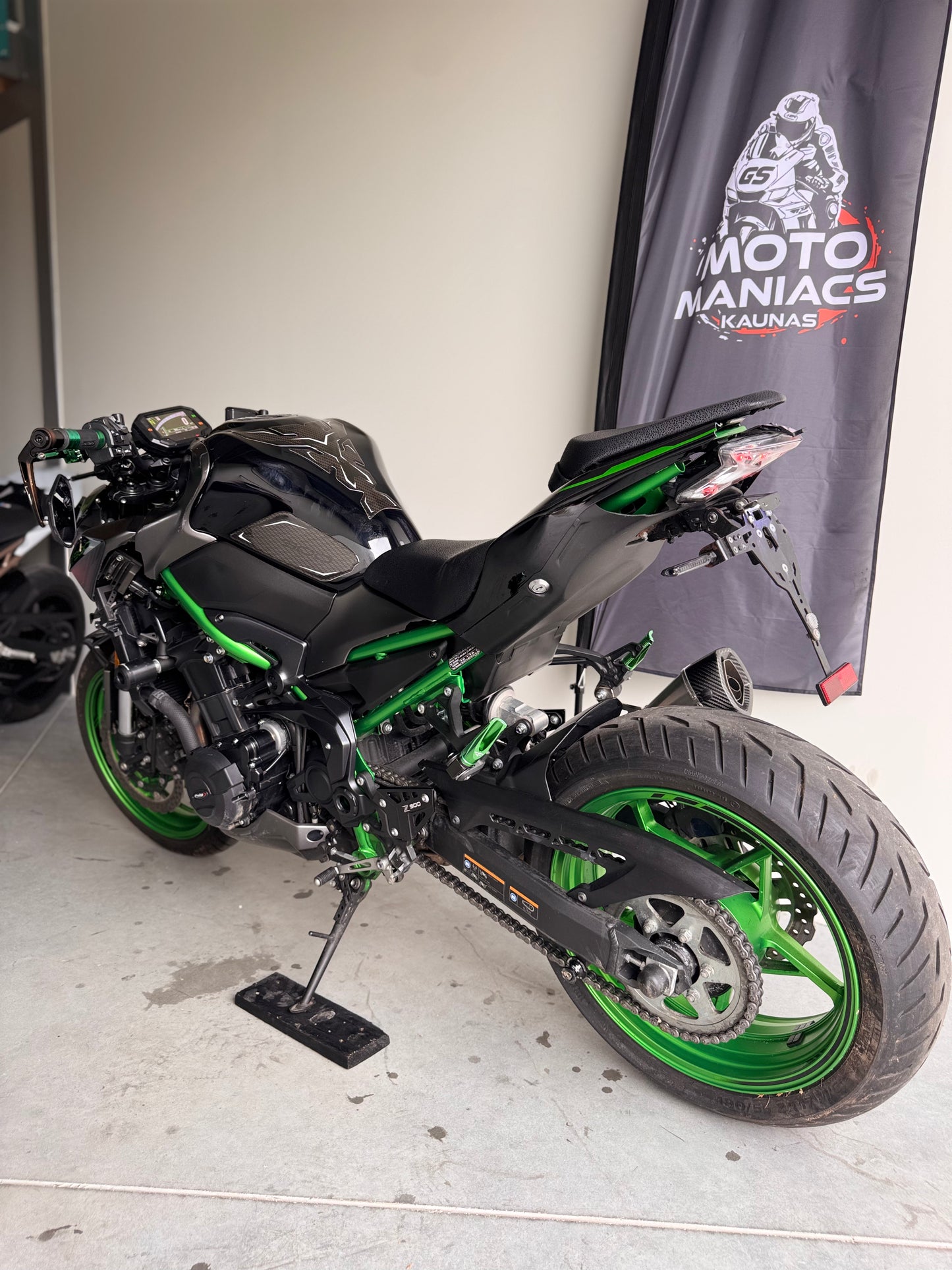 Kawasaki Z900 ( A2 / 35kw )
