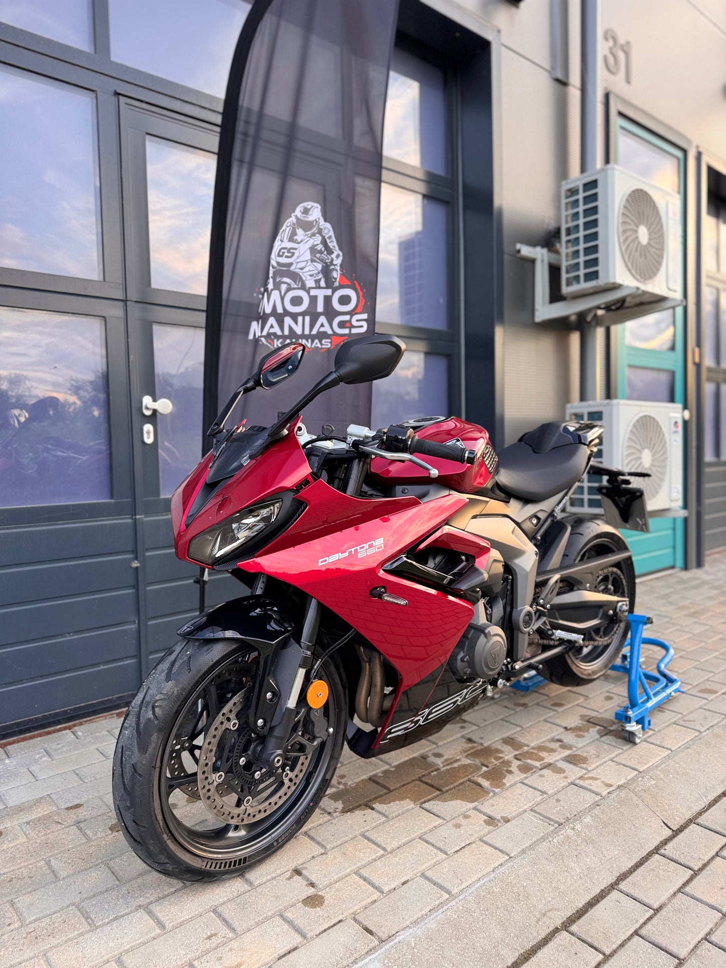 Triumph Daytona 660