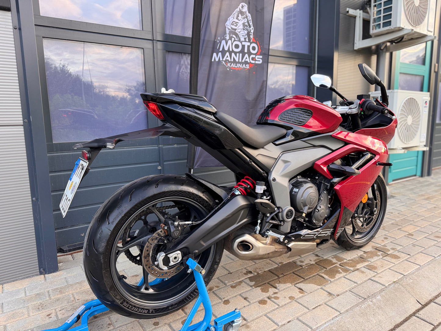 Triumph Daytona 660
