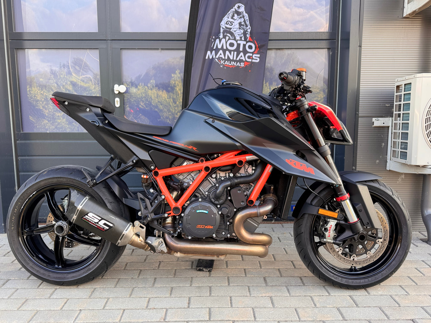 KTM Super Duke R