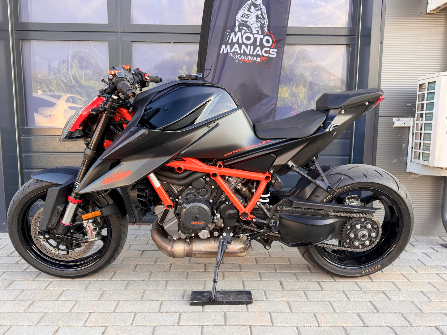 KTM Super Duke R