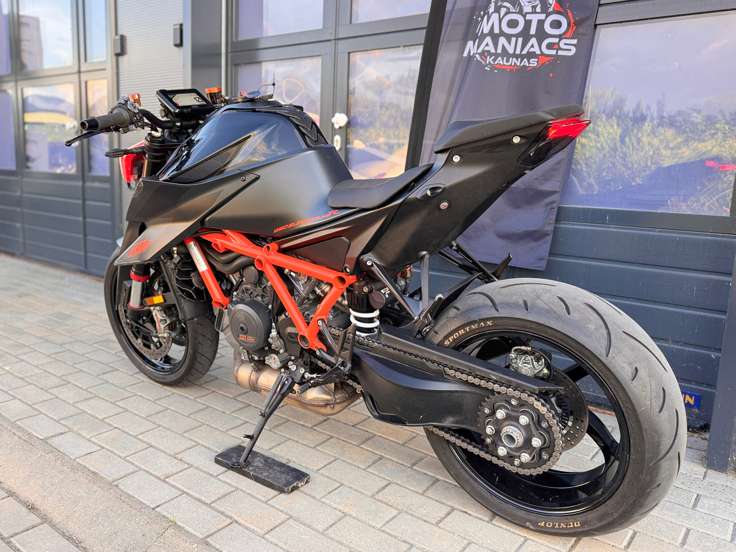 KTM Super Duke R