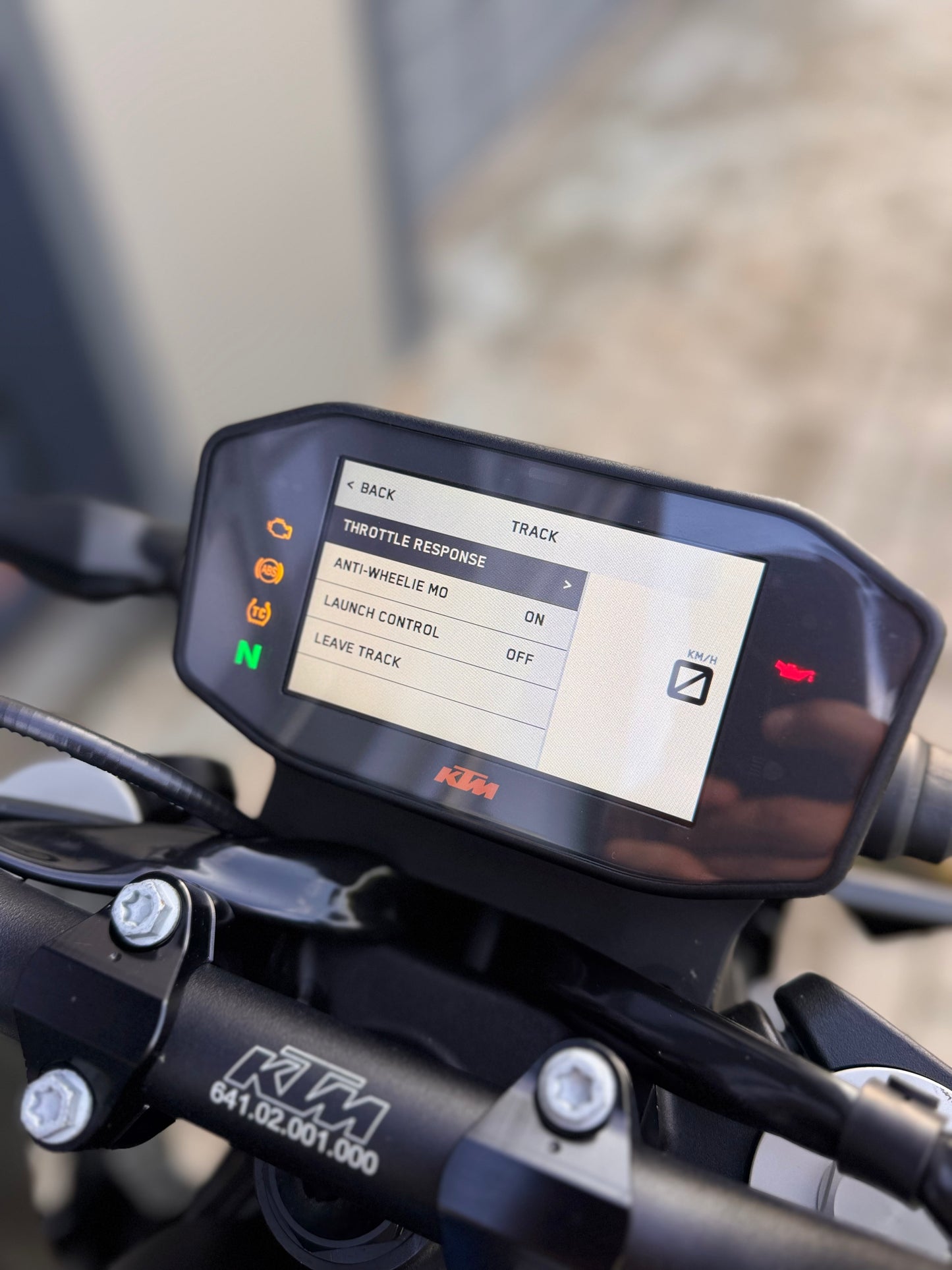 KTM Duke 790 ( A2 / 35 kw )