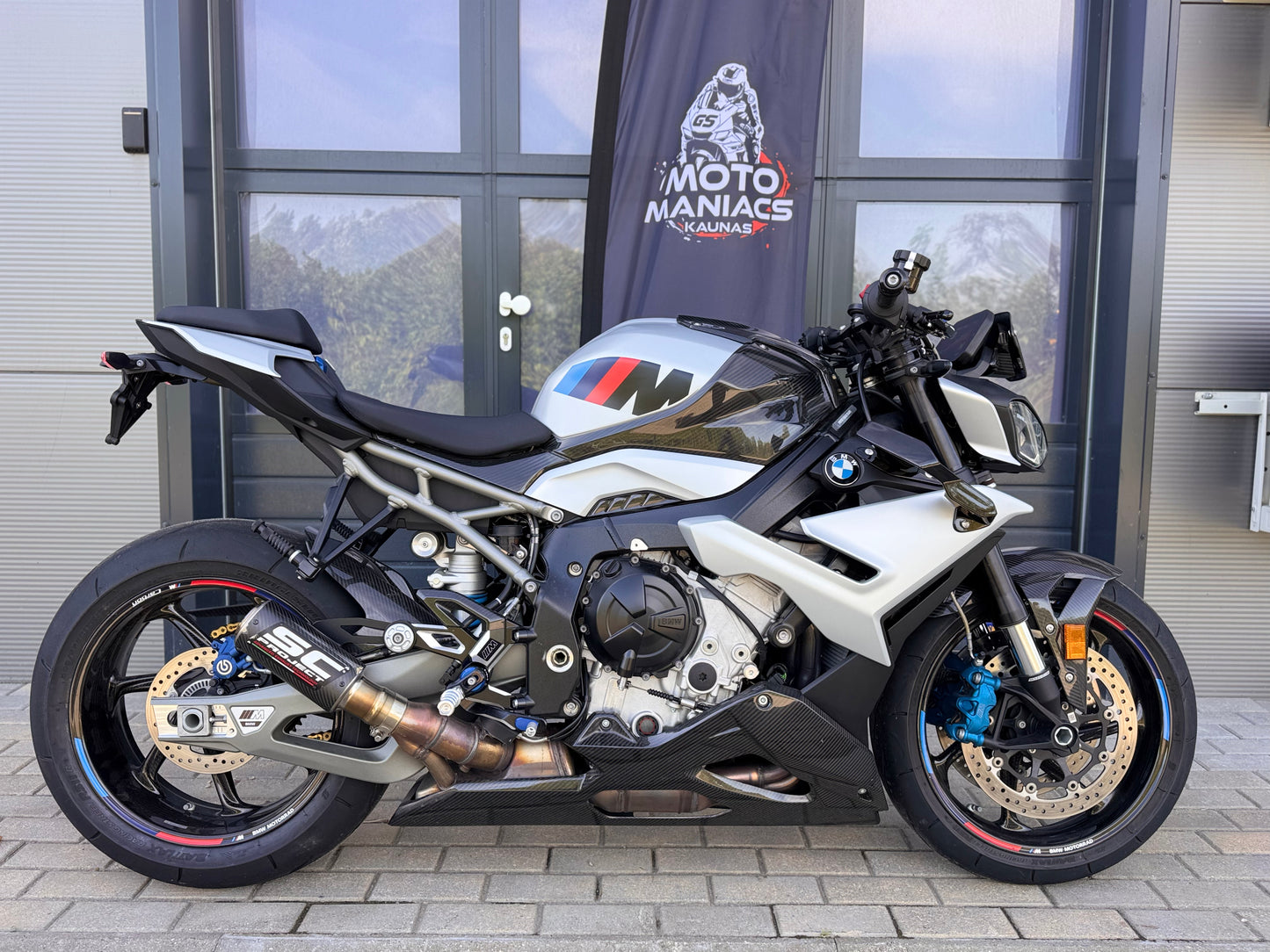 BMW M 1000 R