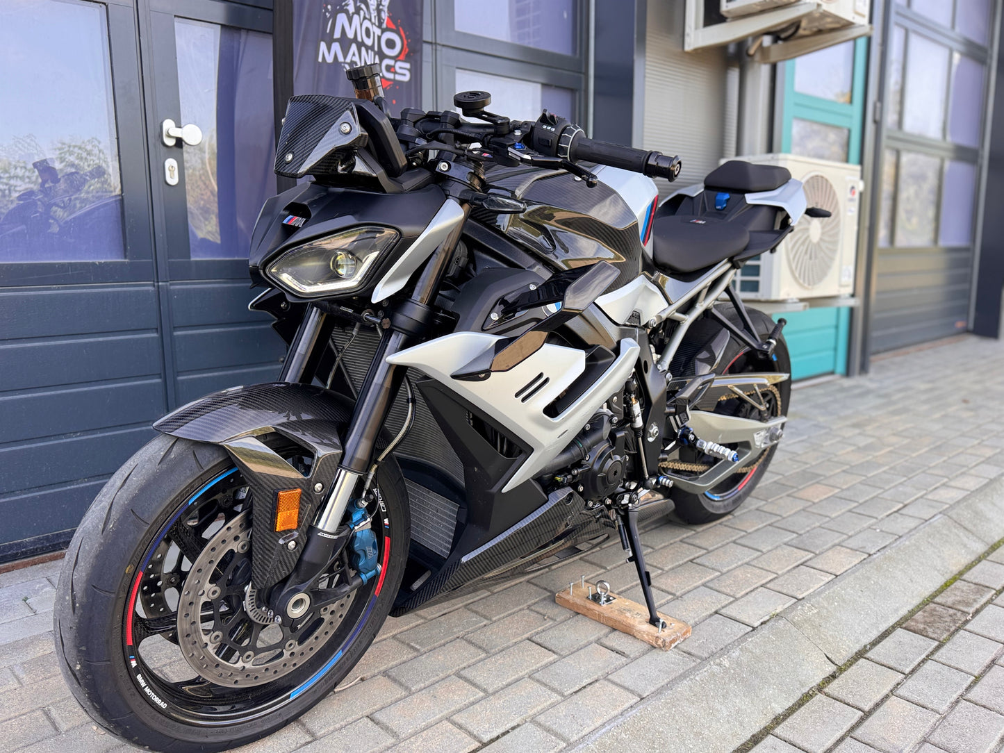 BMW M 1000 R