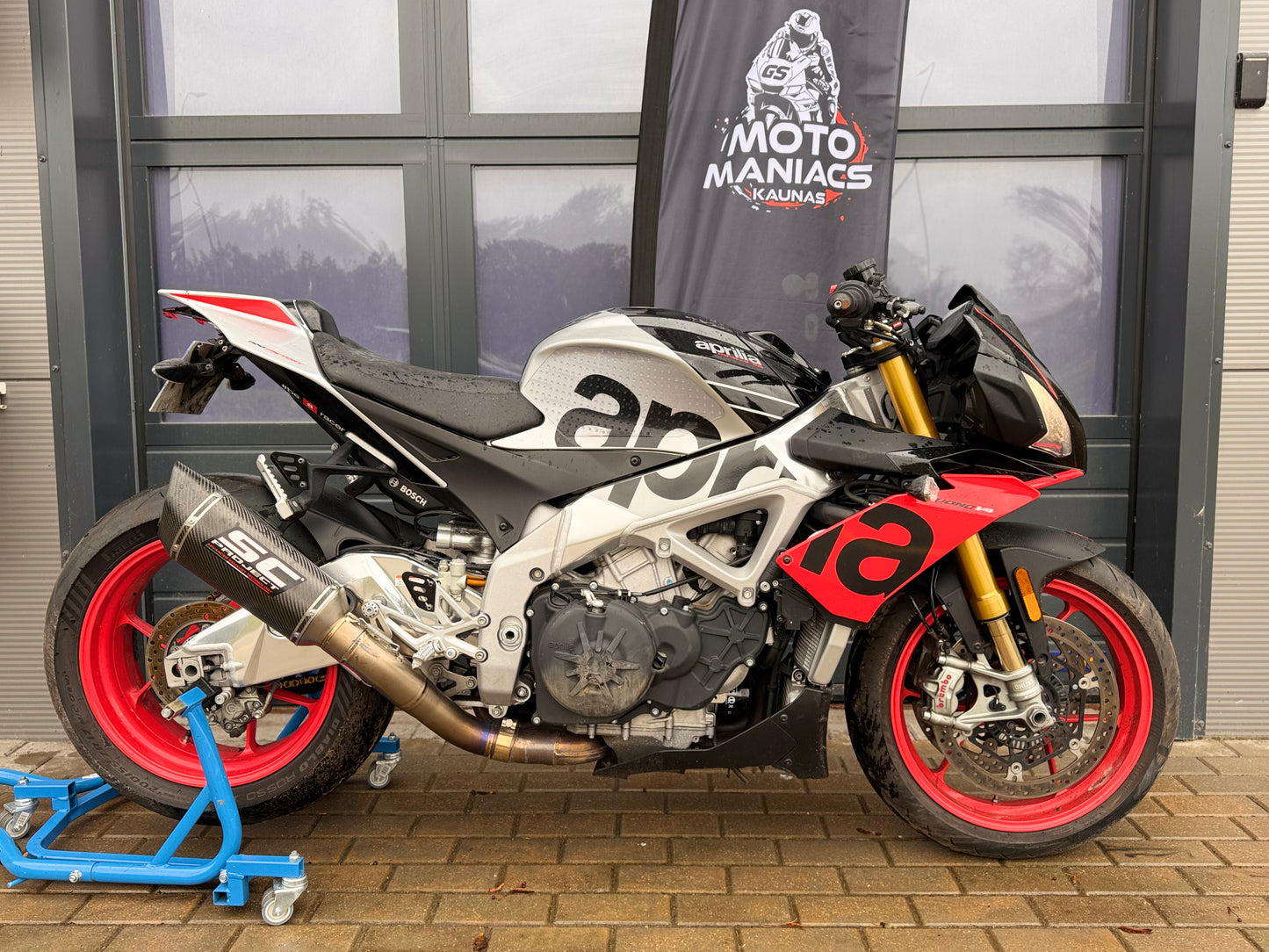 Aprilia Tuono V4 Factory